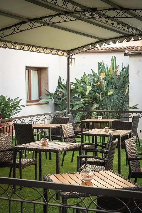 Hotel Domomea Alghero 4*,